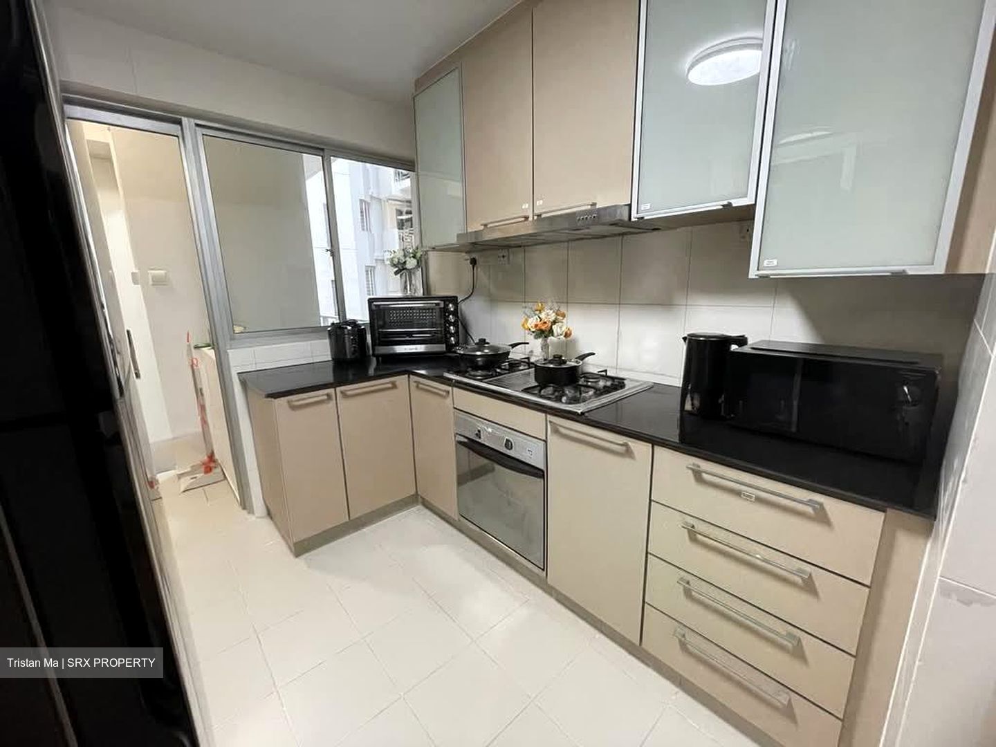 Grandeur 8 (D20), Condominium #562929571